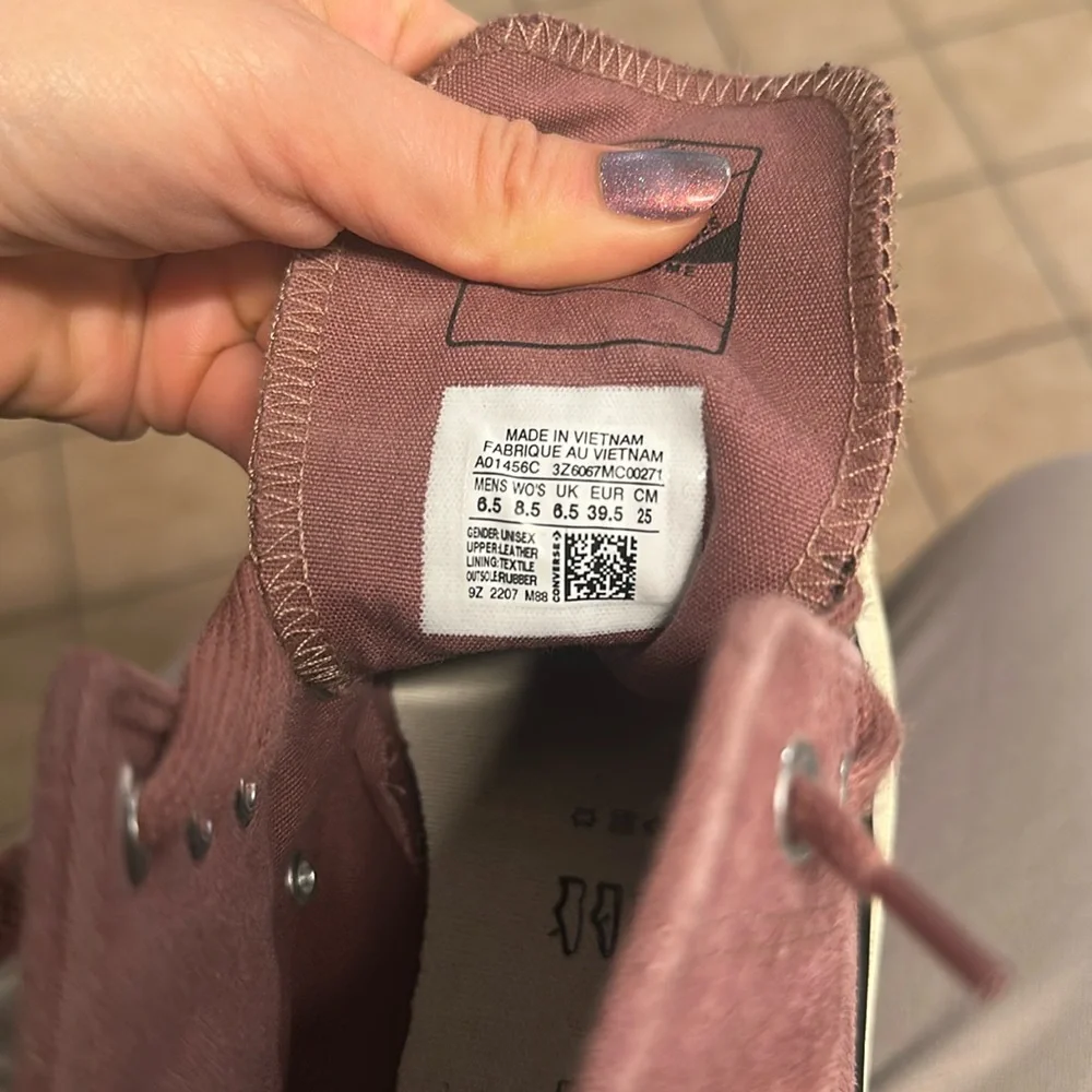 Converse High Tops- Mauve Leather (Suede) - Picture 6 of 6